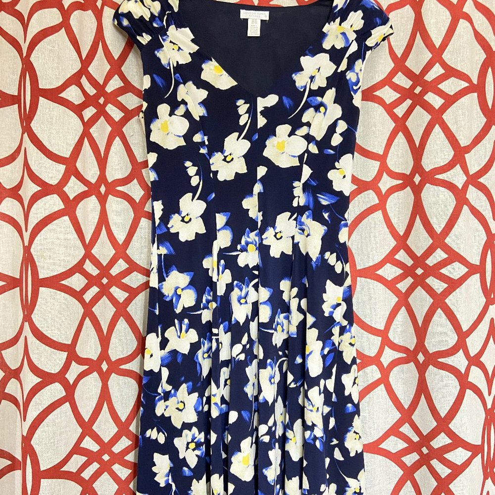 Super Stretchy Blue Floral Knee-Length Dress